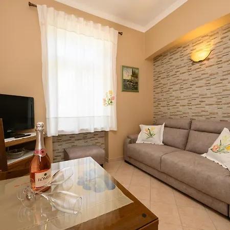 Apartments Villa Salona Opatija Exterior photo