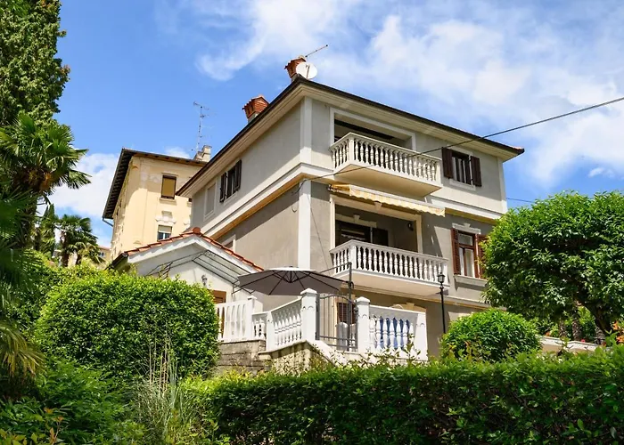 Apartments Villa Salona