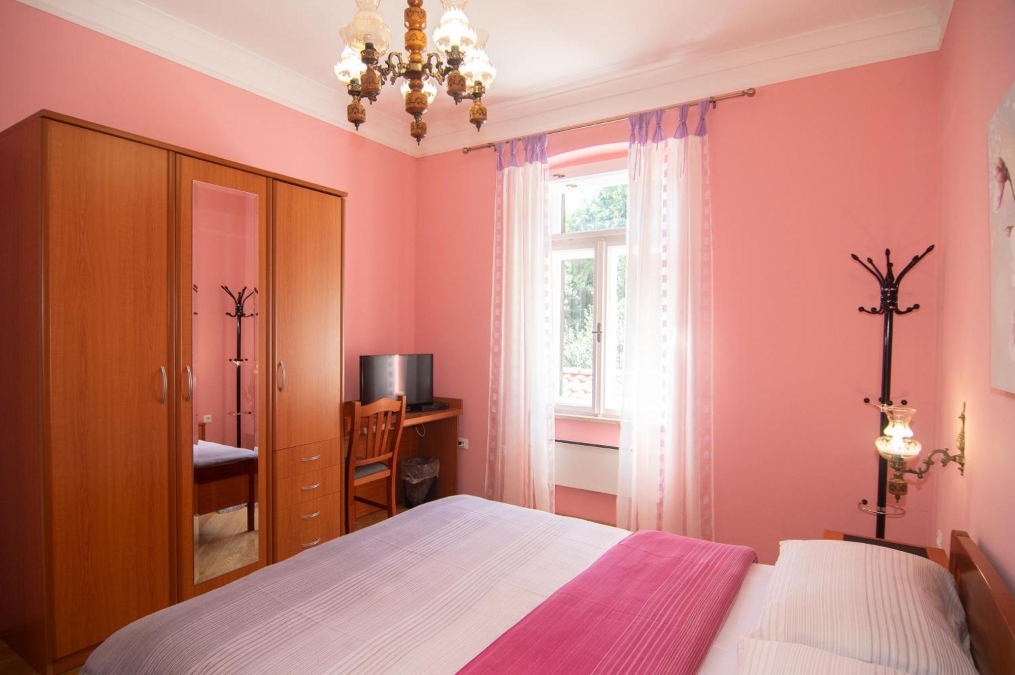 Apartment Salona
