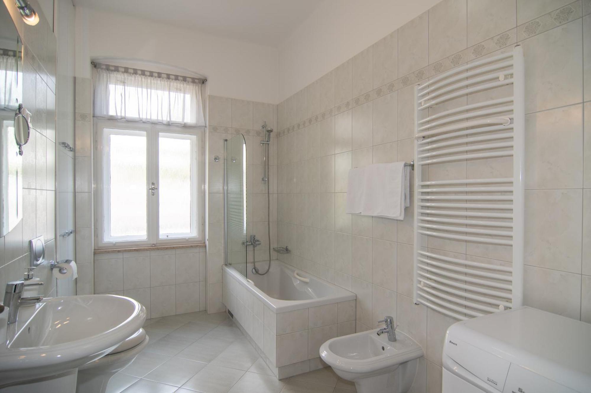 Salona Apartment *