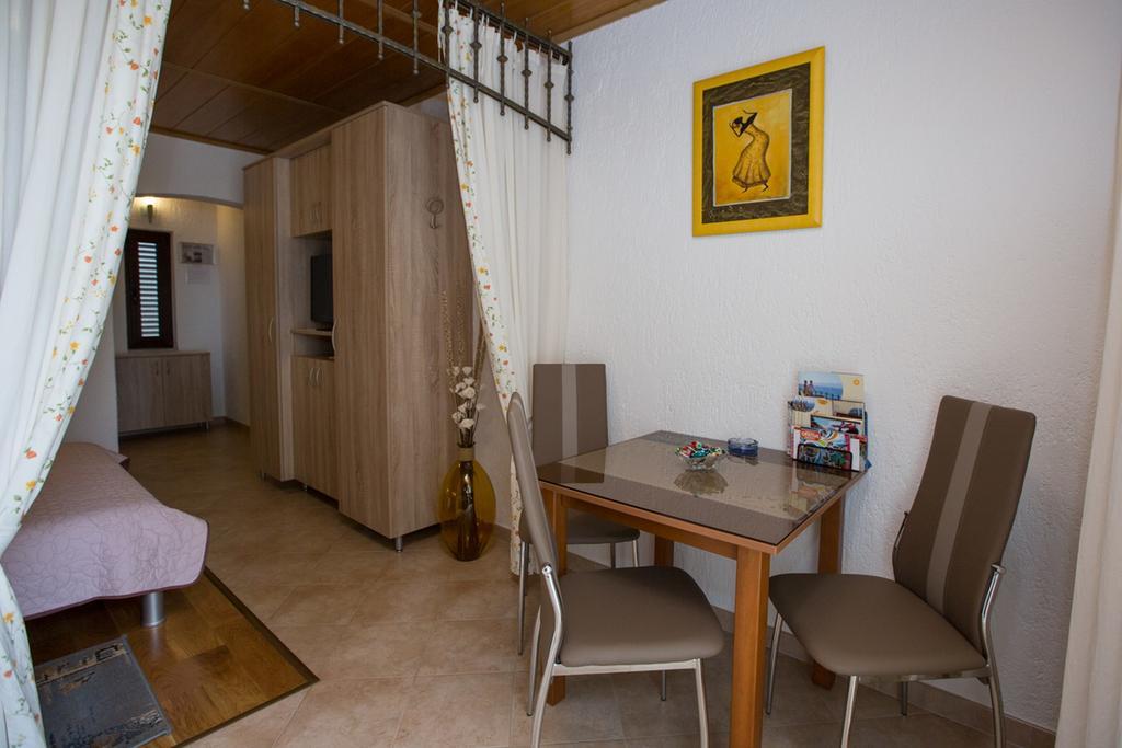 Apartment Salona
